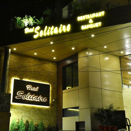 Hotel Solitaire Chinhat Екстериор снимка